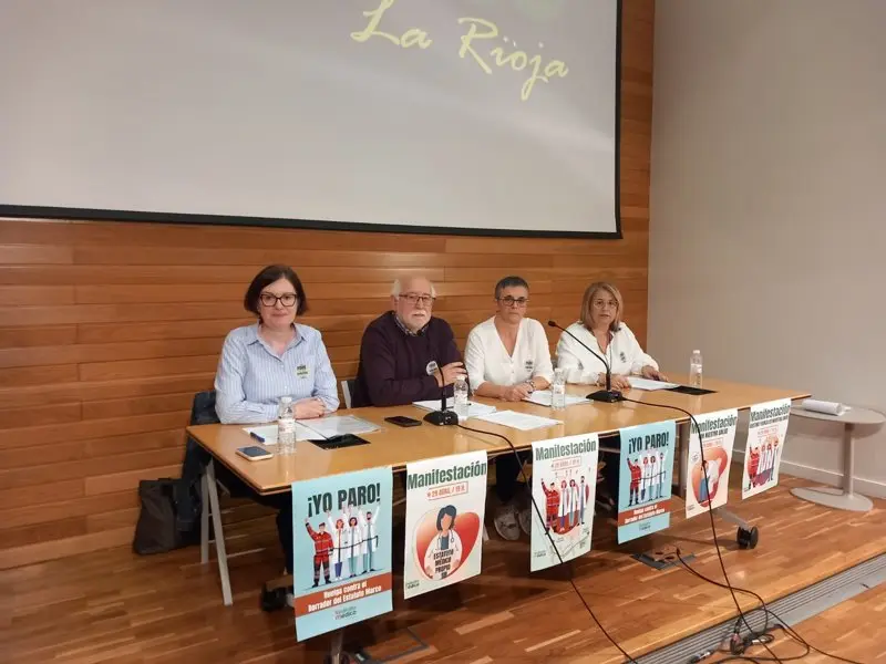 El Sindicato M&eacute;dico alerta: 'Va a llegar el verano y muchos m&eacute;dicos ya han completado sus 800 horas de guardias'