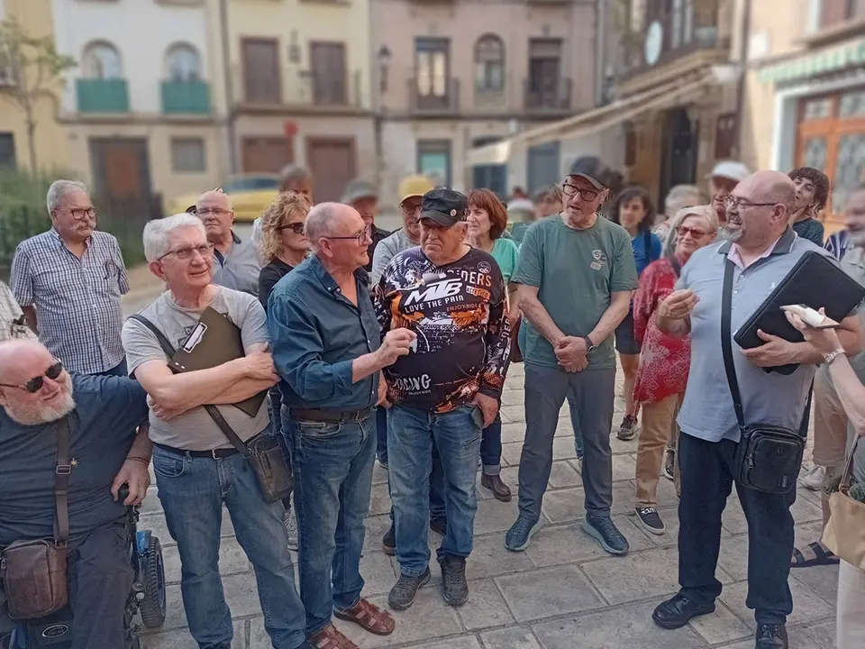 Tudela-recorri&oacute;-su-memoria-hist&oacute;rica-en-una-visita-guiada-por-los-escenarios-de-la-represi&oacute;n-de-la-mano-de-I&ntilde;igo-P&eacute;rez-Ochoa-