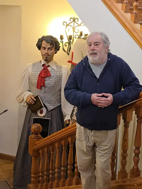 Jos&eacute; Dom&iacute;nguez Gonz&aacute;lvez, sobrino bisnieto de Gustavo Adolfo B&eacute;cquer, en su reciente visita a Fitero 1