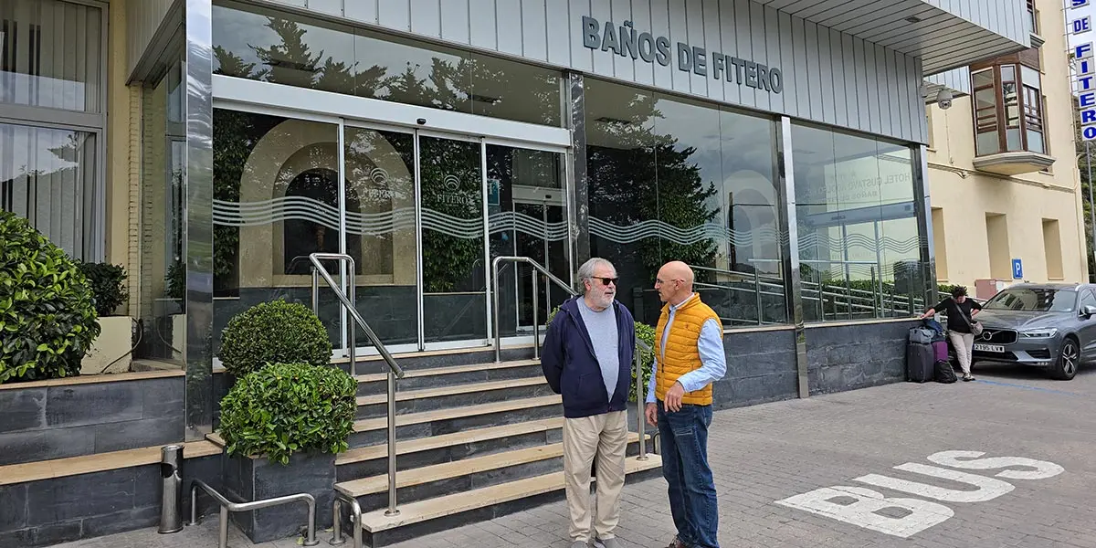 Jos&eacute; Dom&iacute;nguez Gonz&aacute;lvez, sobrino bisnieto de Gustavo Adolfo B&eacute;cquer, en su reciente visita a Fitero 2