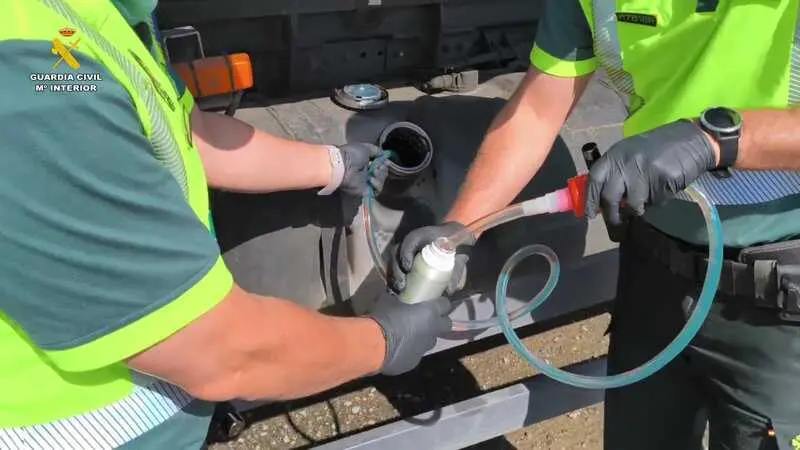 La Guardia Civil denuncia a una empresa de transportes por uso fraudulento de gas&oacute;leo 'bonificado' tipo B