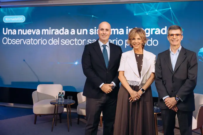Fernando Campos, presidente de la Fundaci&oacute;n IDIS; Marta Villanueva, directora general de IDIS y Adolfo Fern&aacute;ndez-Valmayor, secretario general de la Fundaci&oacute;n IDIS.