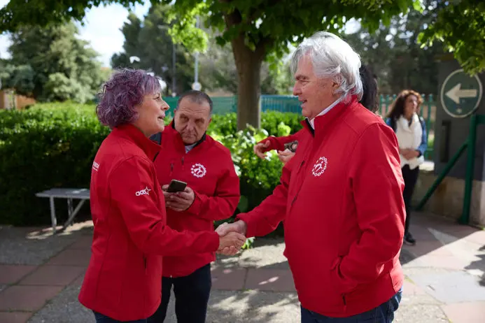 La consejera Esnaola junto al presidente de ACES Europe, Gian Francesco Lupattelli.