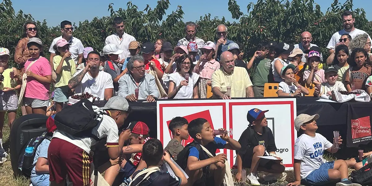 La marca colectiva Cereza de Milagro ha reivindicado el consumo de producto local en un acto celebrado en Milagro junto al consejero Jos&eacute; Mar&iacute;a Aierdi
