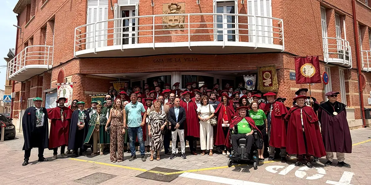 La Cofrad&iacute;a del Vino de Navarra celebr&oacute; en Fusti&ntilde;ana su XXXV Gran Cap&iacute;tulo