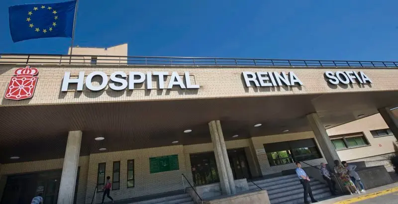 Archivo - La mujer herida ha sido trasladada al Hospital Reina Sof&iacute;a de Tudela.