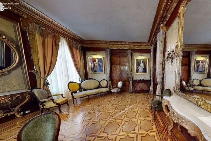 Sal&oacute;n Isabelino del Palacio de Navarra