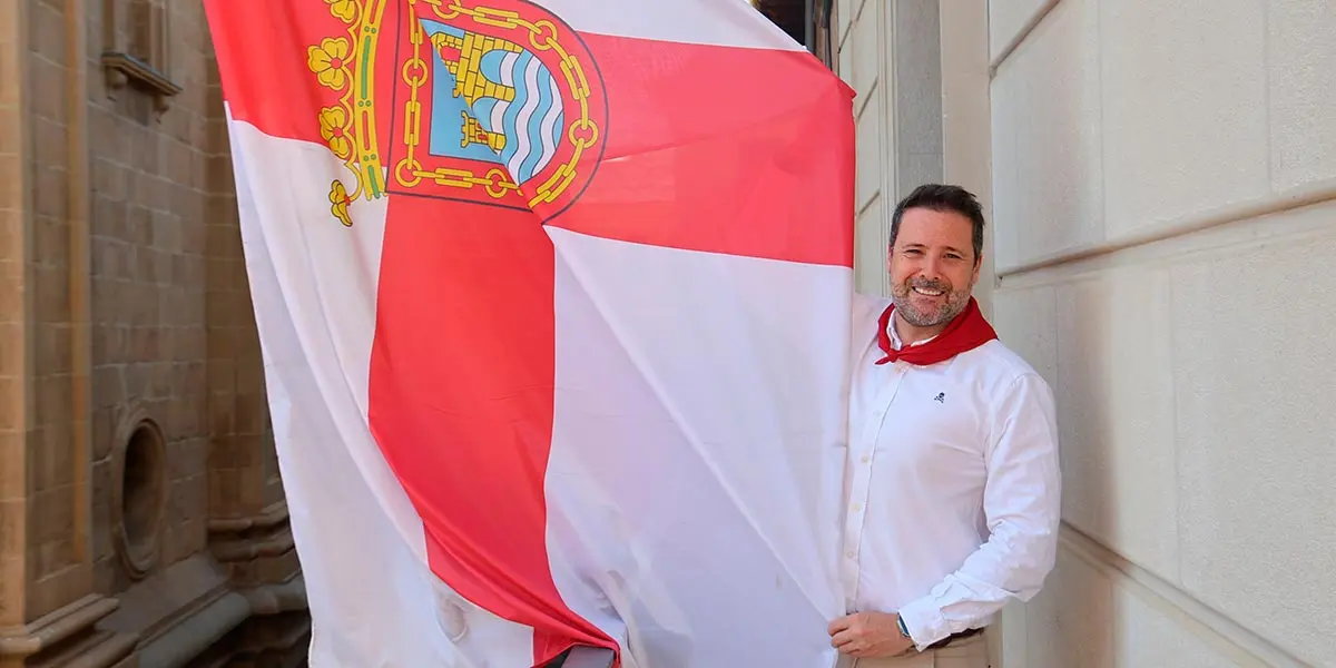Alejandro Toquero, en el balc&oacute;n del Ayuntamiento de Tudela