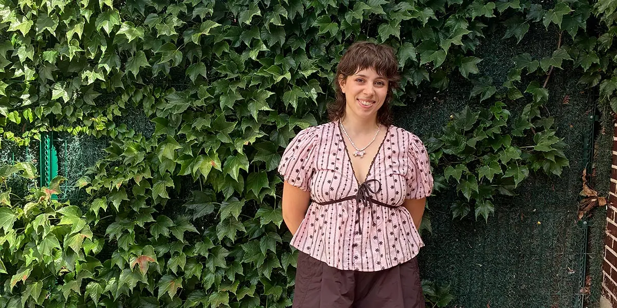 Cristina Moreno Vitas, ilustradora de Tudela y ganadora del Premio a la Promoci&oacute;n del Talento Art&iacute;stico del Gobierno de Navarra y de Encuentros Arte Joven 2026