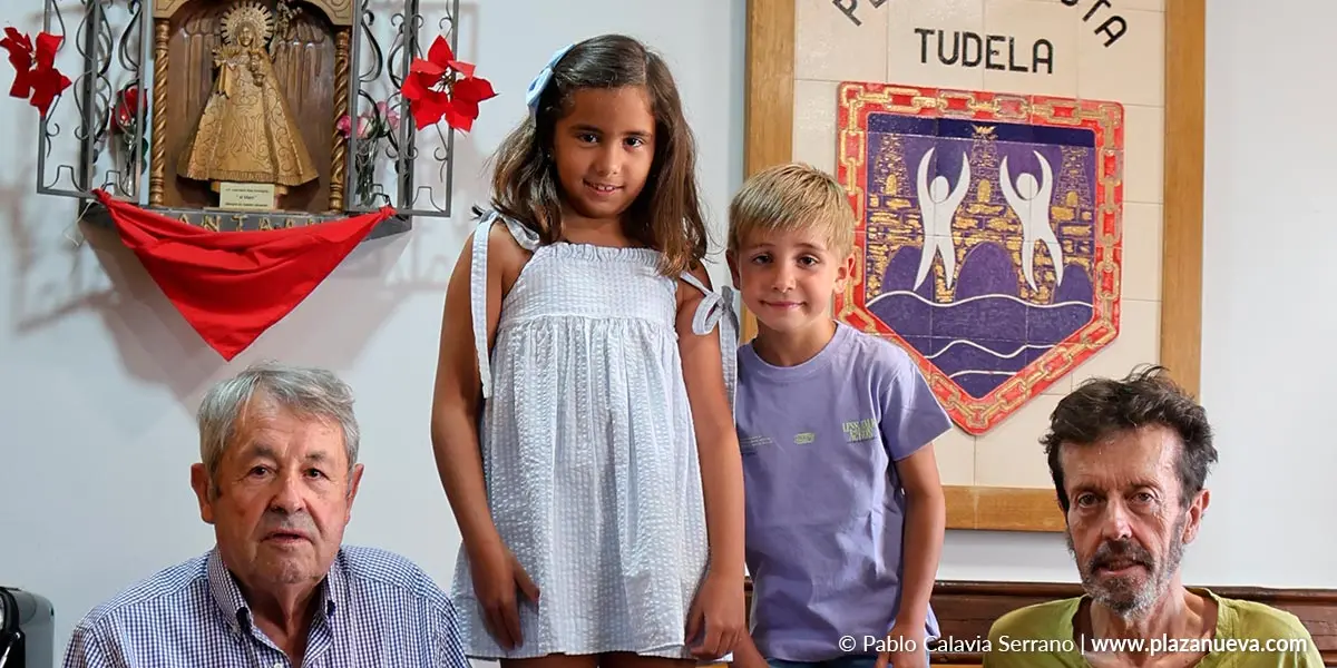 Carlota y Mario junto a Enrique Castel-Ruiz y Miguel Ángel Calvo Buttini