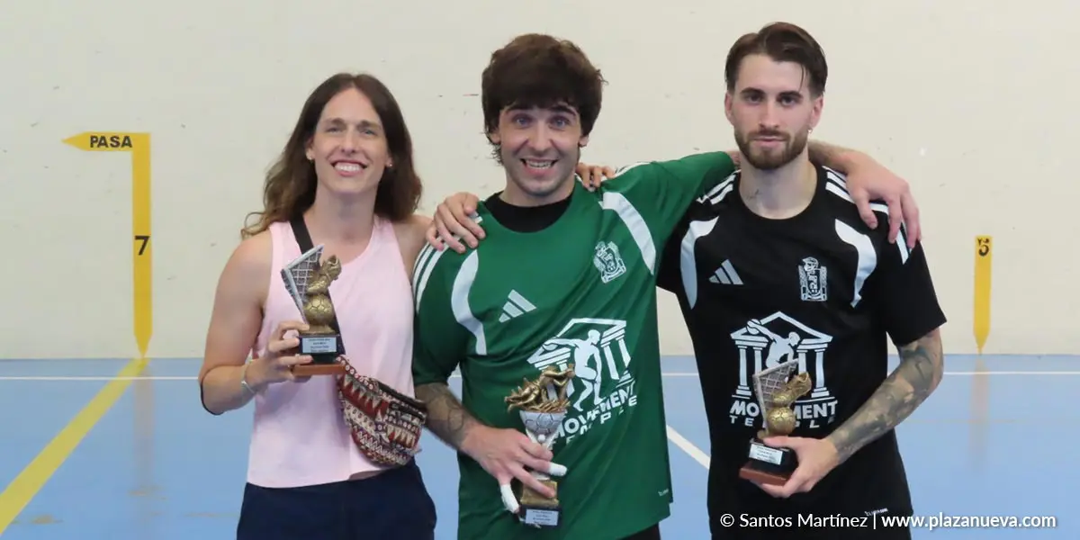 Mejor jugadora Edurne Garc&iacute;a, mejor jugador Adri&aacute;n Calv&oacute; y mejor portero Israel cornago