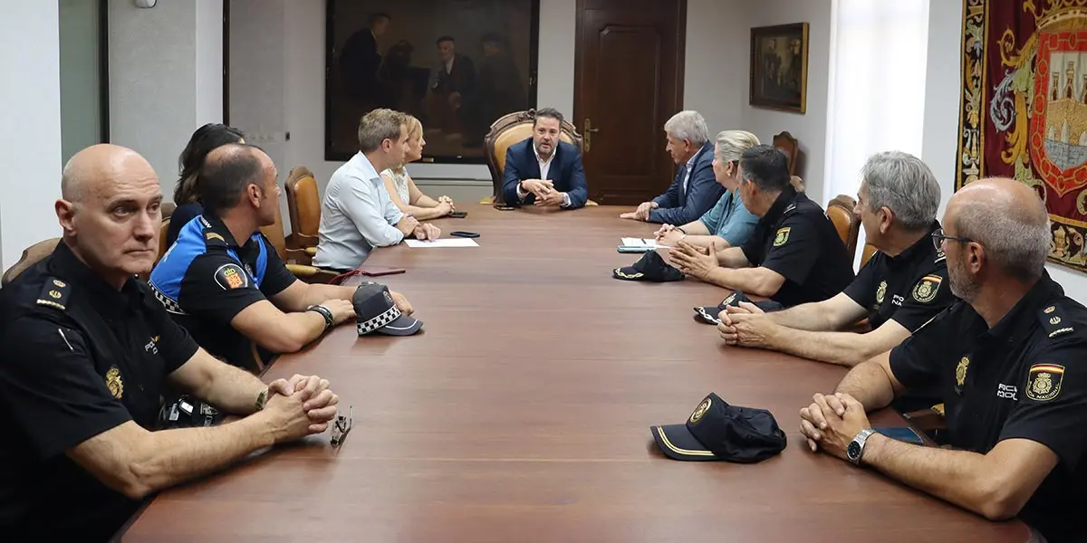 Reuni&oacute;n terrenos comisar&iacute;a Tudela