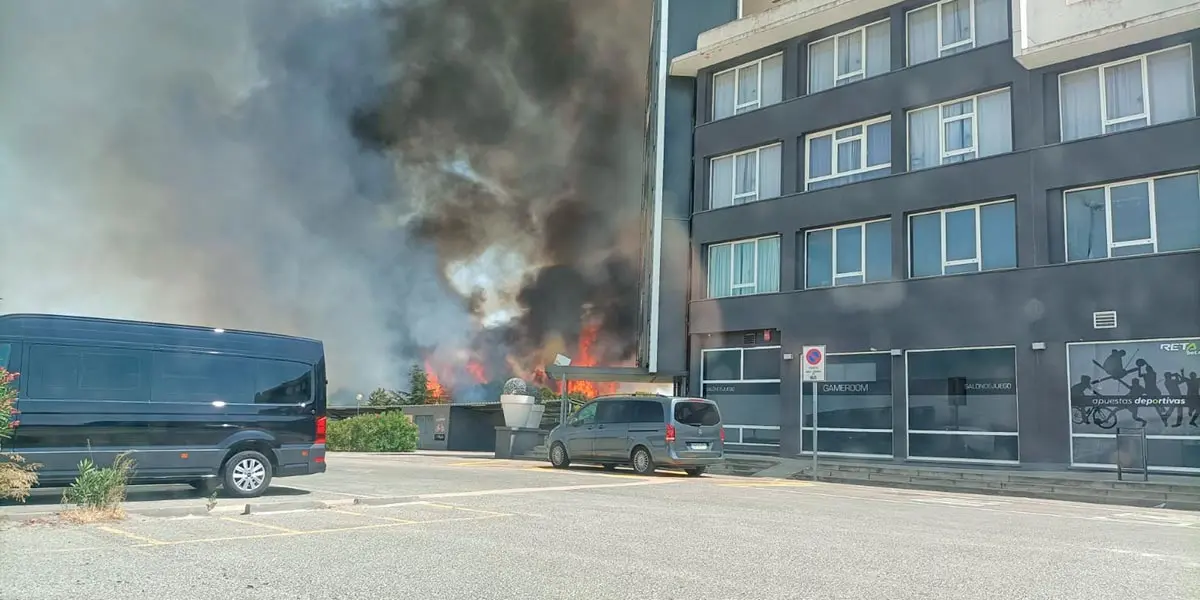 El incendio ha tenido lugar cerca de las proximidades del Hotel El Villa de Castej&oacute;n