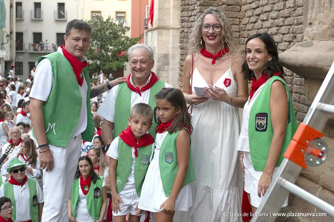 Fiestas de Tudela 2026 Imposici&oacute;n pa&ntilde;uelo rojo 7
