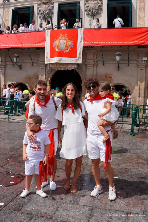 Fiestas de Tudela 2026 Imposici&oacute;n pa&ntilde;uelo rojo 168