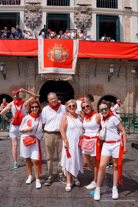 Fiestas de Tudela 2026 Imposici&oacute;n pa&ntilde;uelo rojo 176
