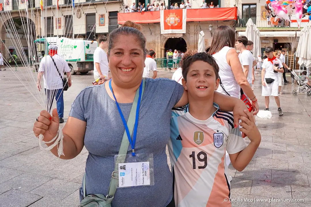 Fiestas de Tudela 2026 Imposici&oacute;n pa&ntilde;uelo rojo 188