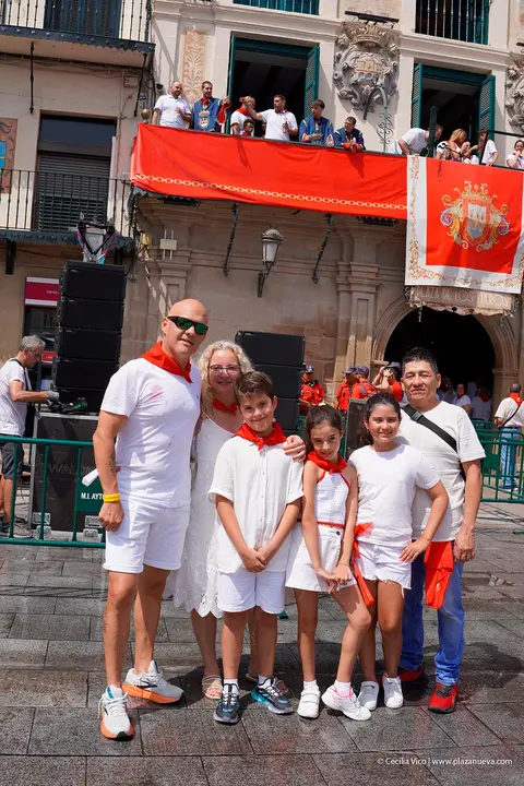 Fiestas de Tudela 2026 Imposici&oacute;n pa&ntilde;uelo rojo 192