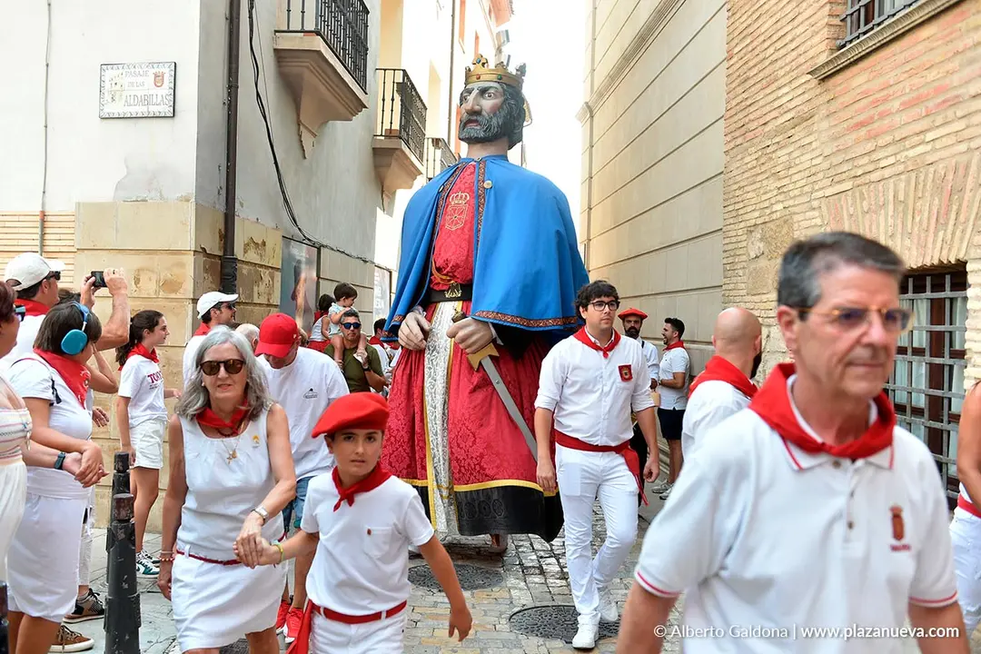 Fiestas de Tudela 2026 Desfile de gigantes y cabezudos 12