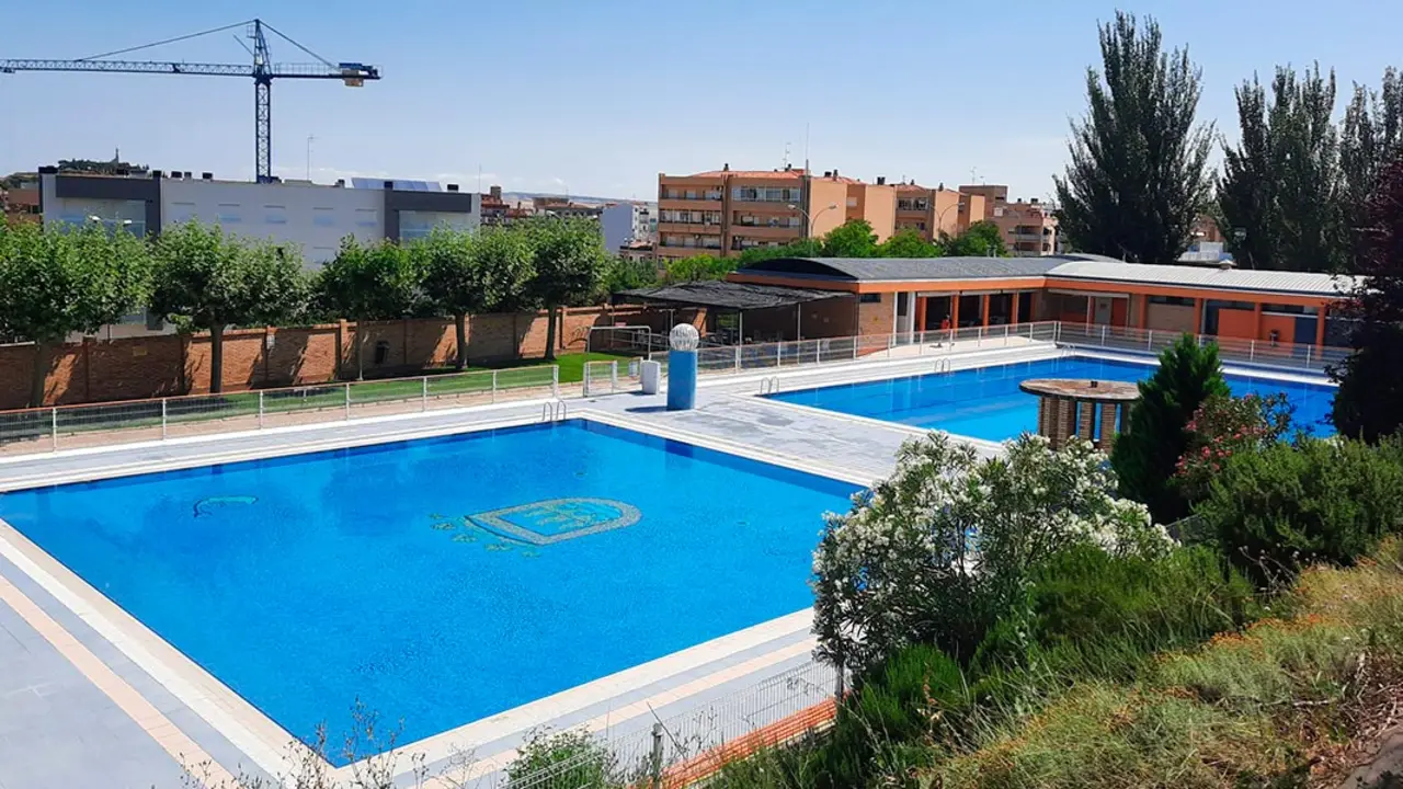 Piscinas del Complejo Deportivo Ribotas de Tudela