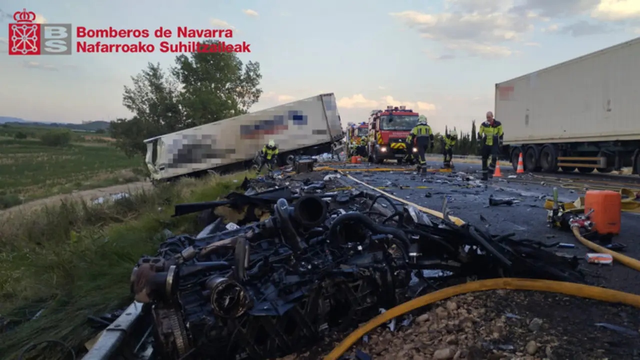 Fallece un hombre y otro resulta herido tras una colisi&oacute;n entre dos camiones en Murchante.
