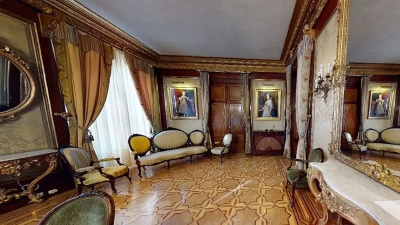 Sal&oacute;n Isabelino del Palacio de Navarra