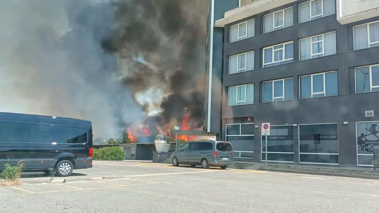 El incendio ha tenido lugar cerca de las proximidades del Hotel El Villa de Castej&oacute;n