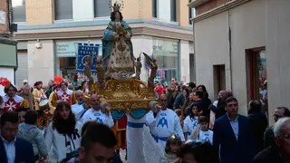 Procesi&oacute;n - 8