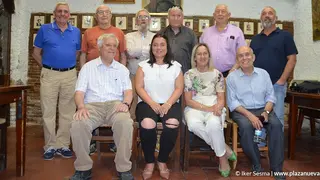 Mar&iacute;a Herrera junto a los tudelanos populares de a&ntilde;os anteriores