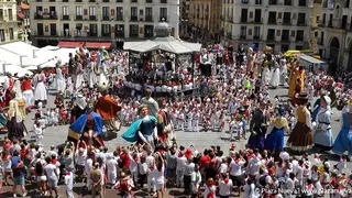 Pe&ntilde;as - Celebraci&oacute;n de la Gigantada organizada por la Orden del Volat&iacute;n
