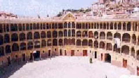 1120645537.jpg