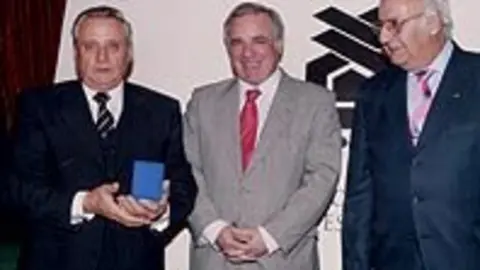 1136807803.jpg