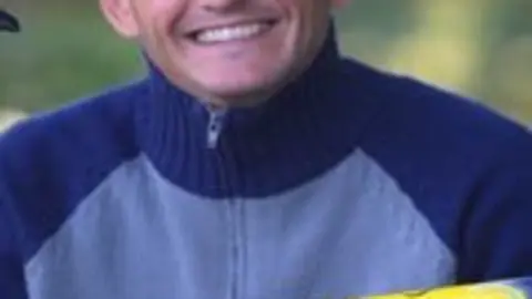 1144228352.jpg