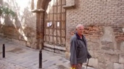 1159348222.jpg