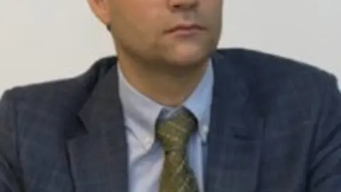 1162976740.jpg
