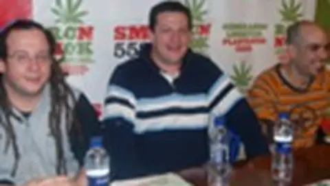 1172044666.jpg