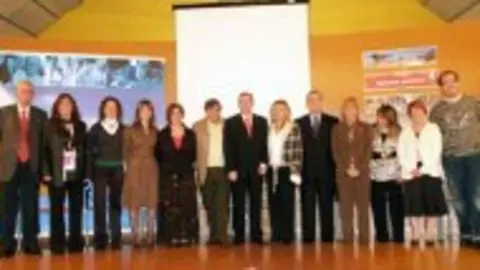 1176882440.jpg