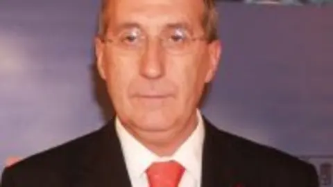 1180519572.jpg