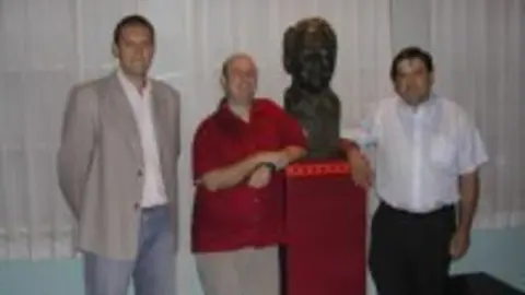 1186558029.jpg