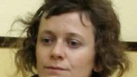 1189582103.jpg