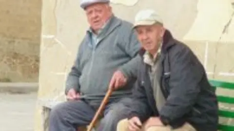 1190198540.jpg