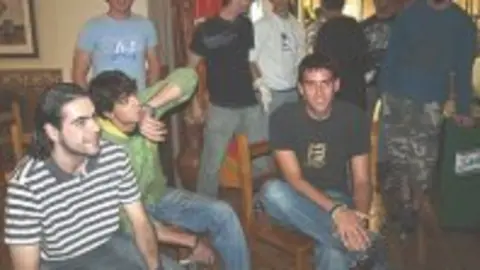 1192000304.jpg