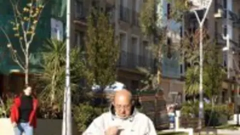 1196844135.jpg