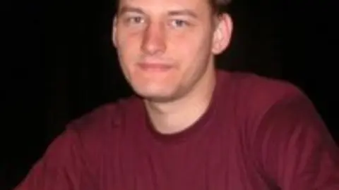 1201077281.jpg