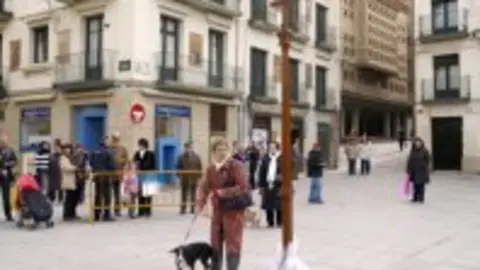1201077282.jpg