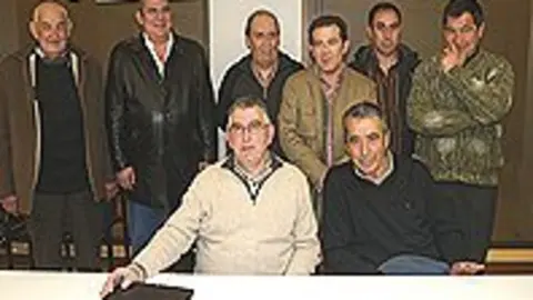 1203585444.jpg