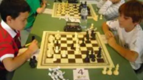 1214378884.jpg