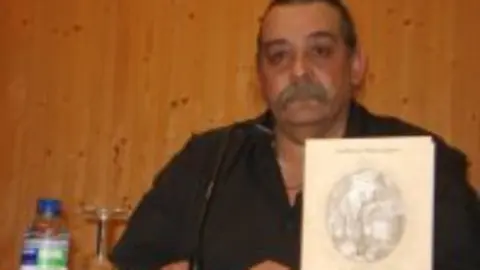 1216196706.jpg