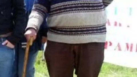1221666711.jpg