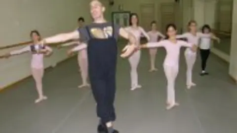 1240997945.jpg
